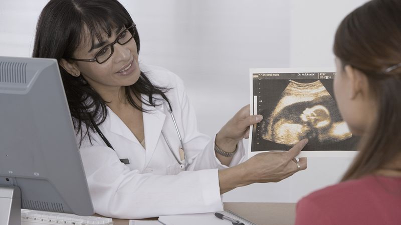 Doctor Just Uses Same Ultrasound Picture For Every Baby