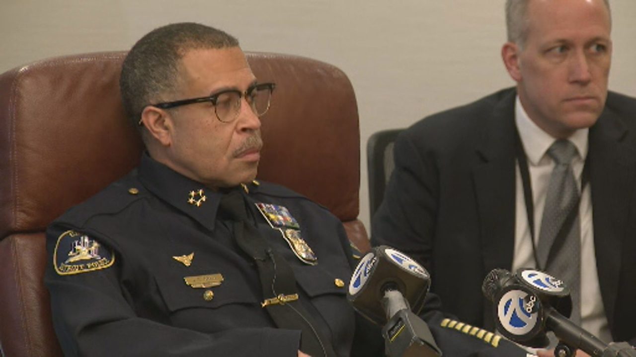 Detroit police officer who was shot is doing well, chief says; suspect in custody