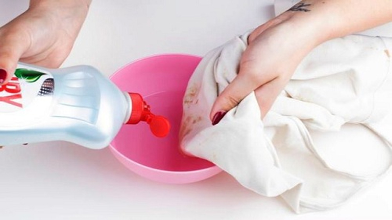 How To Remove Mehndi Stain From Clothes
